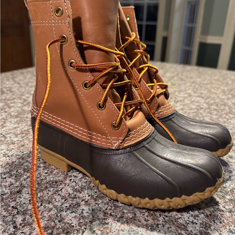 Women's Tan and Brown LL Bean Boots size 6